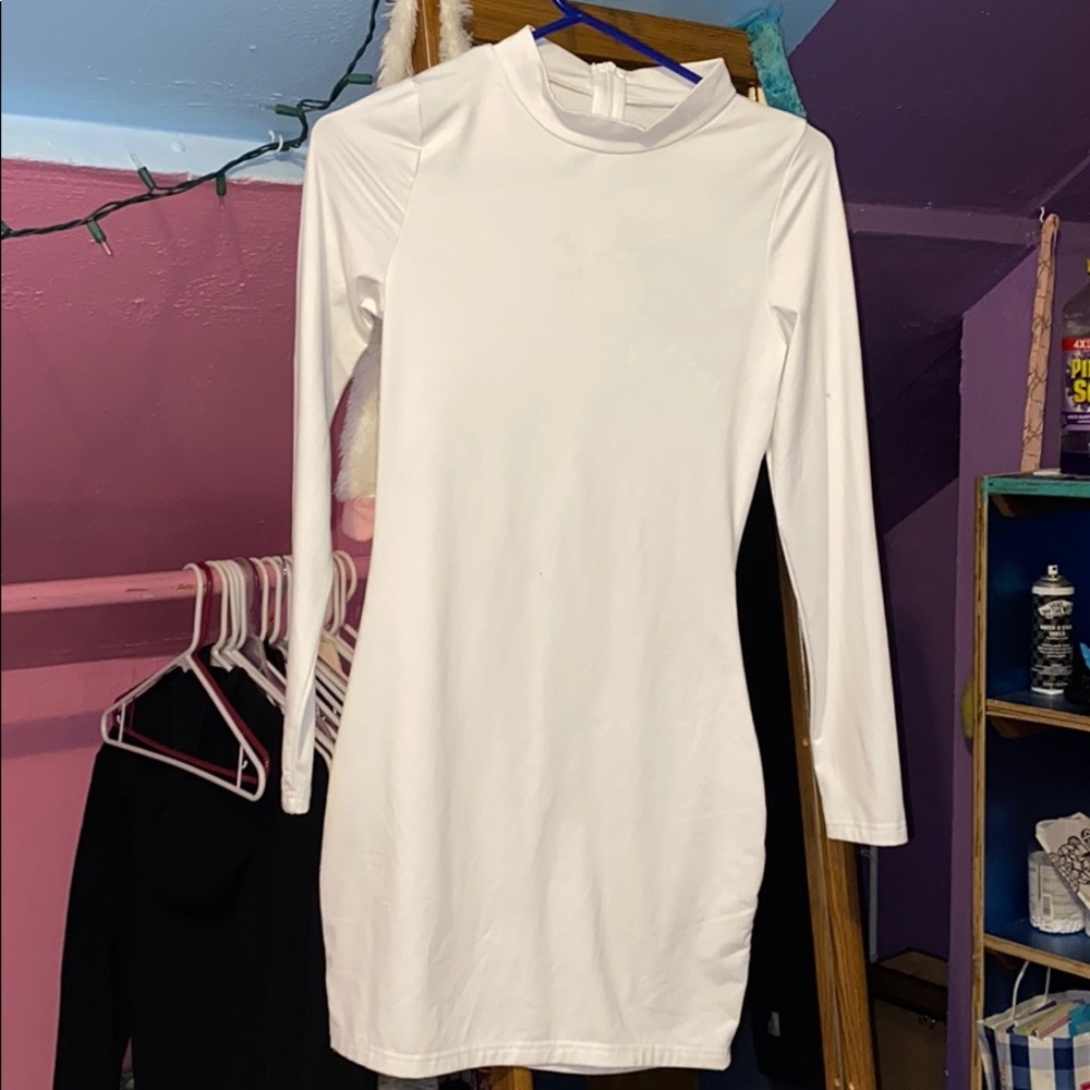 White Bodycon dress